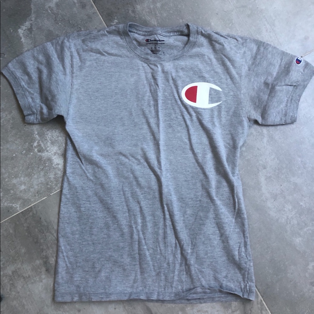 Champion T shirt small